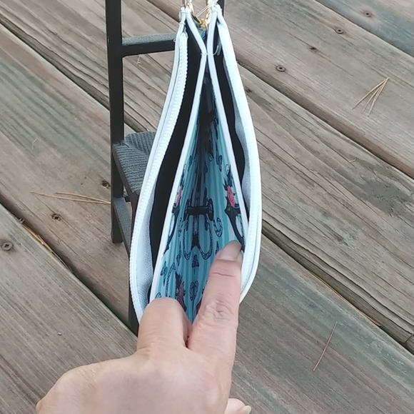 Wristlet/wallet blue rose & anchor nautical theme NWT ✨Host Pick✨ - Picture 6 of 8